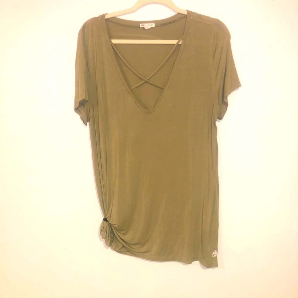 Large, Pink Brand, short sleeve.